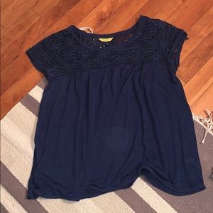 Short sleeve top